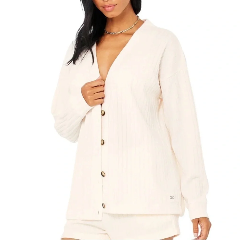 Alo Cream Take Comfort Ribbed Button Cardigan Medium excellent Condition - Picture 1 of 5